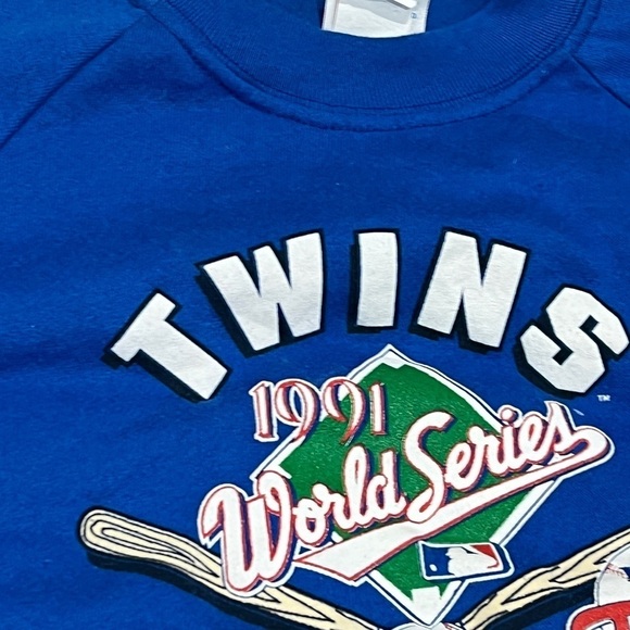 Minnesota Twins 1991 World Series Champions Sweatshirt Boys Kids Pullover - Picture 2 of 5